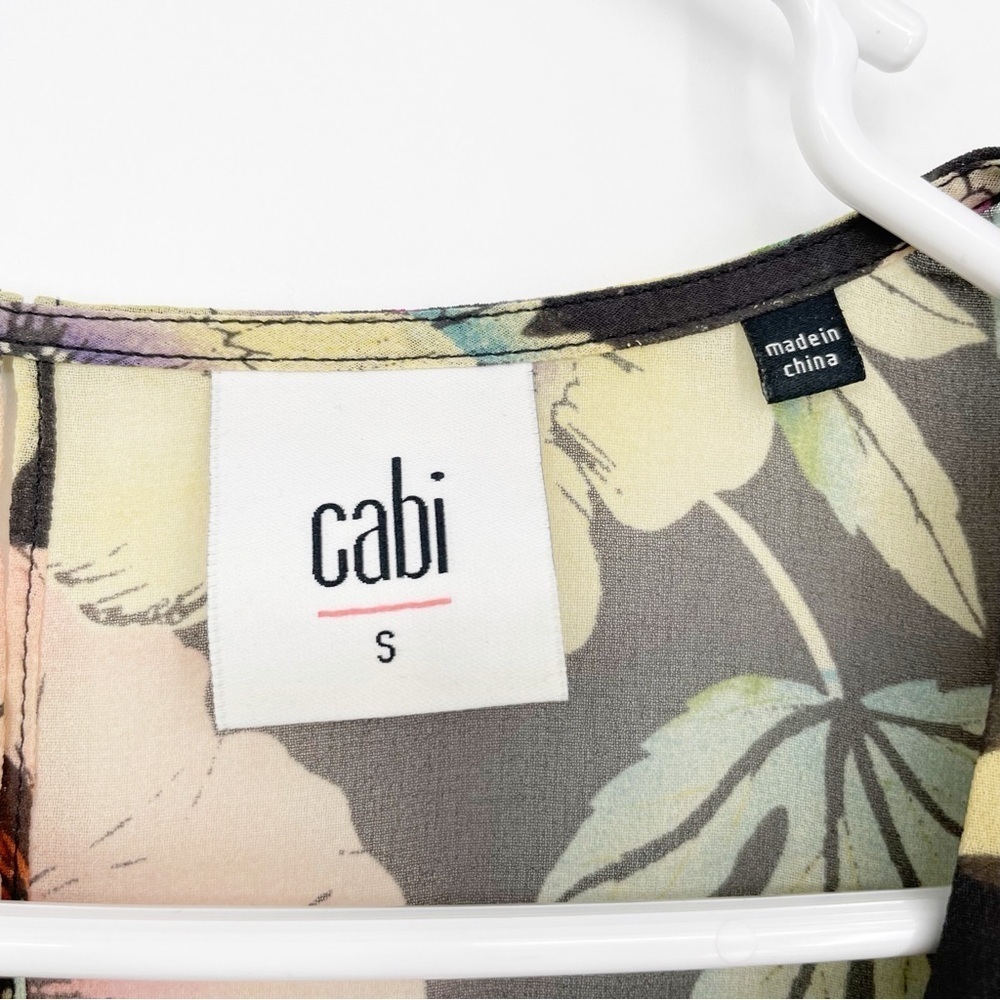 Cabi Osaka Nights 3265 Floral Ruffled Top Size S - Picture 3 of 6